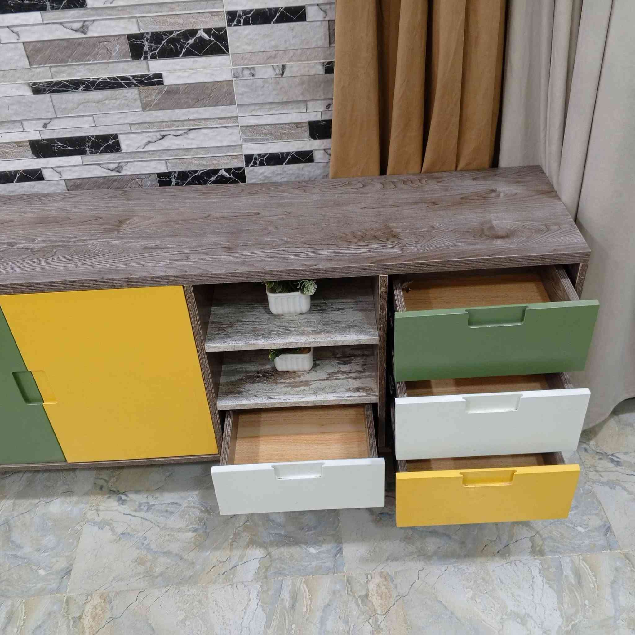ميز بلازمه للبيع استخدم قليل السعر خاص العنوان الفلوجه حي الشهداء
اتصال *********** واتساب 
***********
