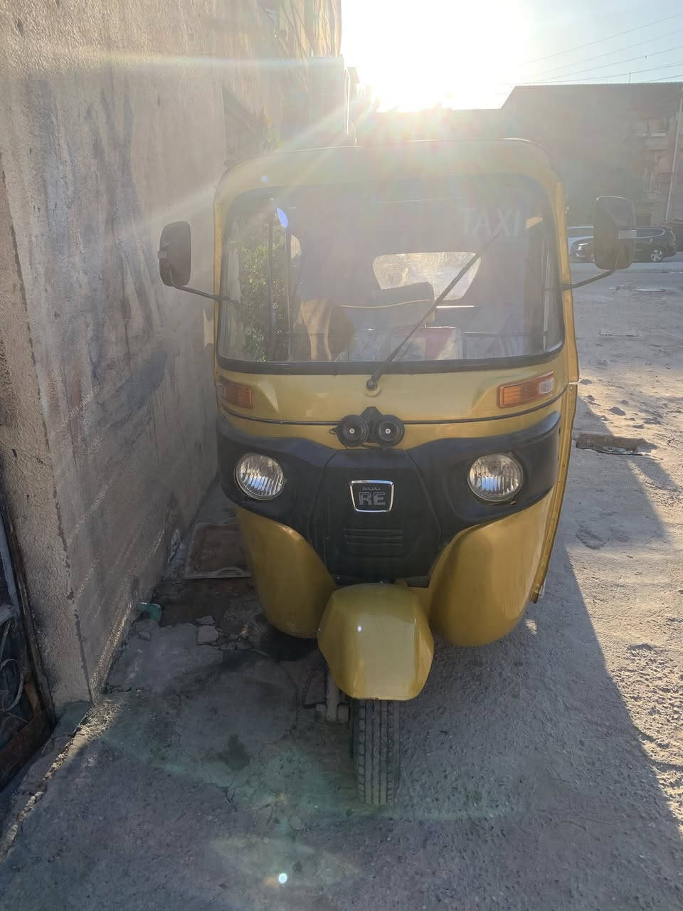 تكتك عشرين شهر ل11 كير ومحرك خير من الله مجفته شركه كله جديد مصبوغه جماليه رقم نگليزي كبل للشارع اي نقص مابيه السعر 6 وبيه مجال بسيط مكان الجمهوريه *********** أتواجد فقط واتساب
