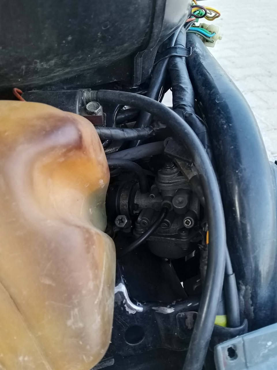 سلام عليكم يامها  كل عيب مابي كيج مال سرعه يشتغل مال بانزين يشتغل محرك ناعم نكرة هندر يشتغل كهربيات شغال سعر 180 بي مجال شي. قليل مكاني كركوك اسرة مفقودين
***********
