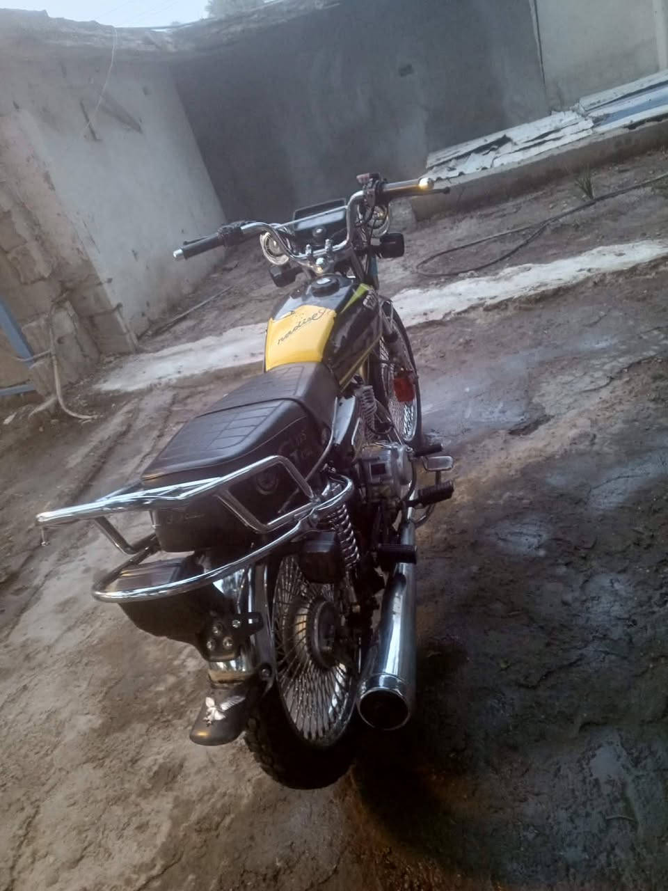 سلام عليكم  شباب دراجه تايكر موديل 24
اوراق  مكان بابل محاويل  سعر 600 وبيه مجال هاذ رقم ***********
