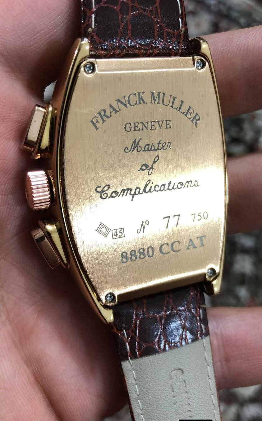 فرانك مولر اوتماتيك مال بالة موديل قديم وزنها ثقيل جدا
تشتغل على الحركة والاهتزاز وتشغل على التكويك
ضد الماء غير مستخدمة نظافة ١٠٠٪؜
قطر الساعة ٤٣....سناتر شغاله كلها
طلائها ذهبي ثابت
السعر  65 الف مع توصيل


**إذا كنت صاحب هذا الإعلان وتريد حذفه لأي سبب، رجاءا أرسل رسالة إلى الدعم الفني**