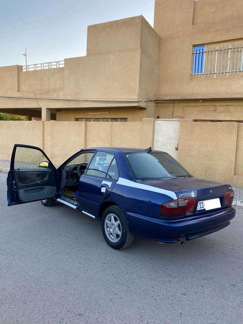 بروتون ويرا للبيع 2005 
​ كير أوتوماتيك
​رقم بغداد (لوحة جديدة) بسمي تحويل مباشر
سياره بلاديه من الدعاميه للدعاميه سياره بدون اي نقص كهربائيات كلها شغاله كابريتر جديد باتري جديد كير ومحرك كفاله من كلشي  تبريد منضومه كامله جديده تبريدها ثلج سياره كدامكم بلصور سياره كامله 
سعرها /51 وبيها مجال بسيط 
مكان السيارة واسط الصويرة 
***********
