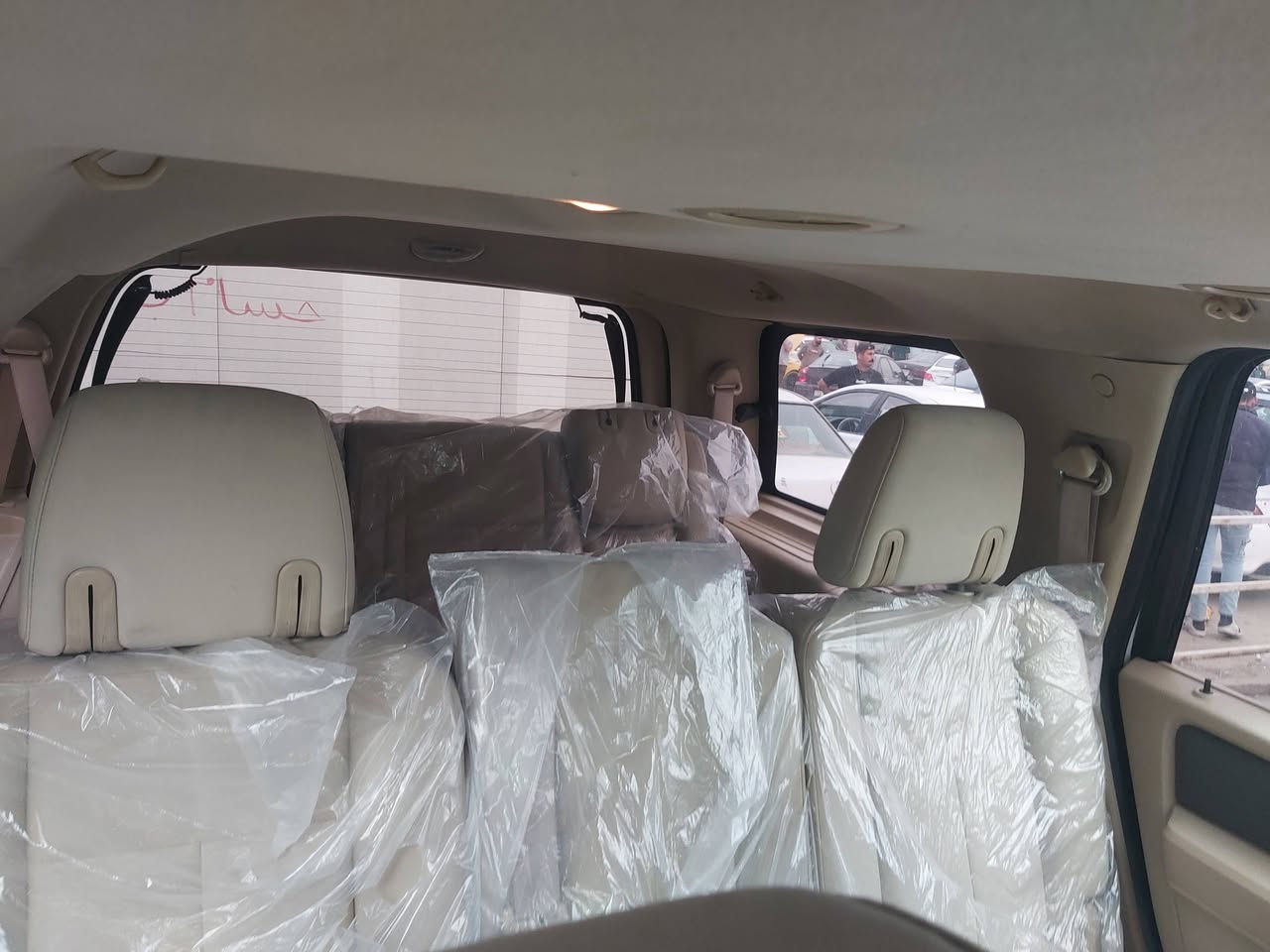 فؤرد اكسبديشن ٢٠١٢خليجي وكالة نيفا  X  صبغ بنيد وجاملغ بدون ضربه
محرك ٨ سلندر حجم 5.4 محرك مرغوب
گير و محرك بشرط  مابي عطل و صرف و دخان و صوت بشرط 

سياره حيل نضيفه  جديده 
(  - داخل اصفر - ٧ راكب - كشن كهرباء -تبريد مركزي ٣ قطع - سكليتر كهرباء - كود باب - حساس - كاميرا - تك اكسل -فوليوم - تحديد سورعه )
٤ تايرات ويل جديد   سياره بدون مصرف جديد
سنوي جديد بأسمي تحويل و غرامه بشرط 
گير و محرك و كهربايات كله بشرط 
السيارة باسمي سنوية حتى ٢٨ و هزة و الفحص كلهم جديدة  تريد التحويل او وكالة نفس يوم  حاضر 
مكان -  الدوره حي الصحه     سعر: 140$
هاتف 📞 📞📞***********
