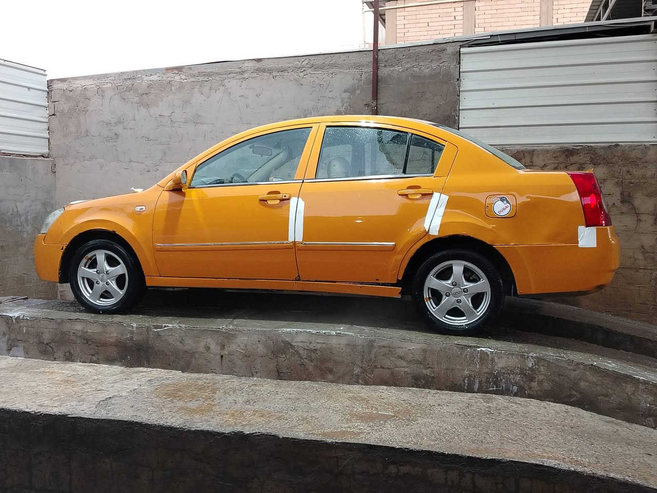 السلام عليكم شيري A5 موديل 2009 رقم بابل الماني السعر 10ورقات  اتكفلك بس راعي السياره بيه خربطه بالكهربائيات عنواني بابل ***********
