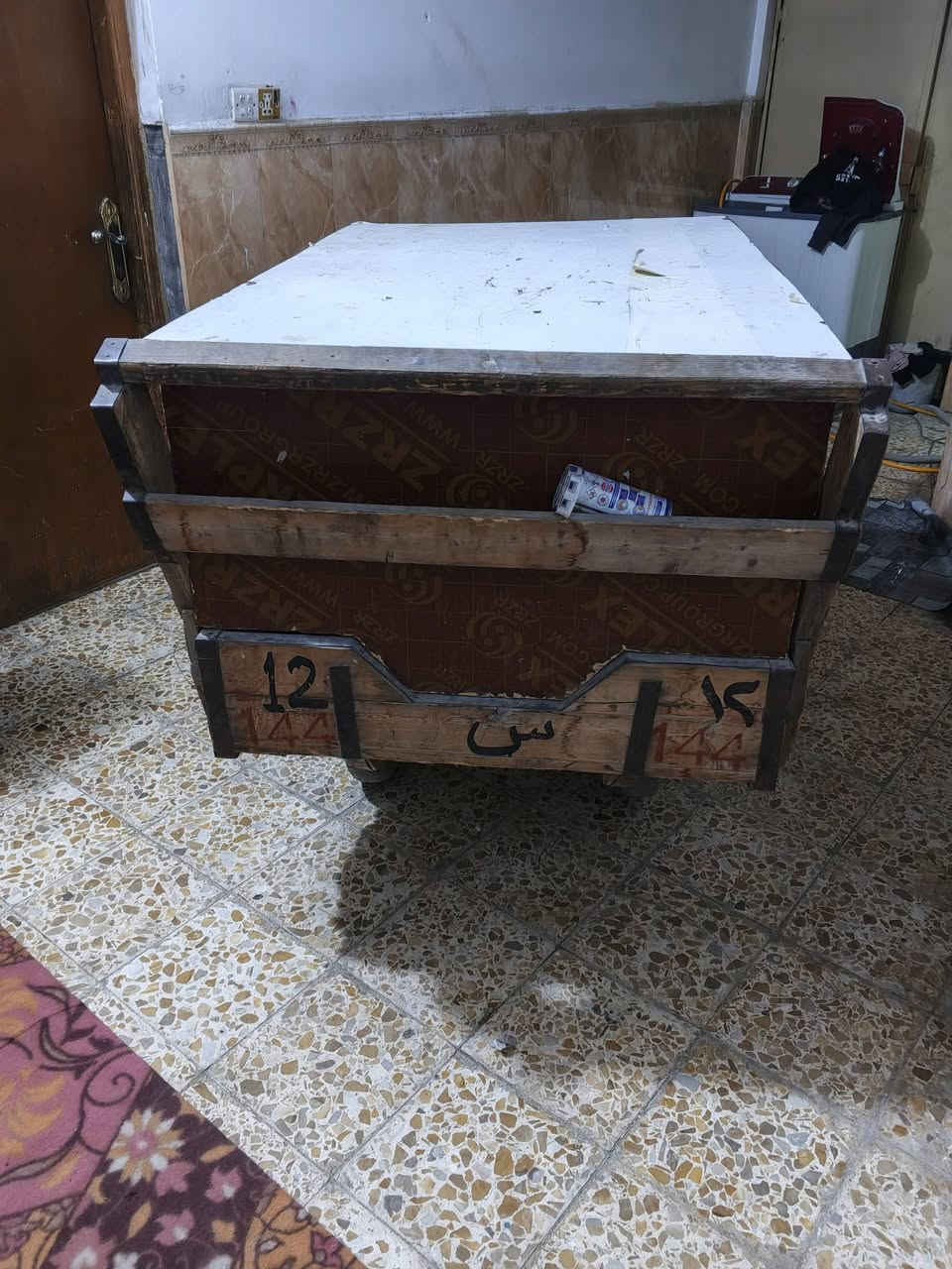 السلام عليكم هاي العربانه للبيع الله شاهد كلفتني 200 الف اريده ب 150 و بيه مجال بصيط مكاني نجف رقمي بي واتساب ***********
