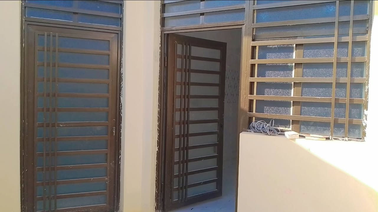 ياالله 🤲🤲
💪💪💪عرض اليوم 
👍👍بيت جديد غير مسكون بناء جديد
💯💯💯💯💯شغل جناي بناء درجه 
💪💪اساس صب كونكريت سقف صب 
💪💪طابوق نهروان درجه اولى 
ا👍👍رضيه بورسلين جدران سيراميك 
🌹🌹غرفه صاله مطبخ استقبال 
🌹🌹صحيات  خارجيه وداخليه
💯💪ابواب صاج كهربائيات ضمان شرط
👍قريب للشارع العام خلف التجاري مباشر
👍👍جيران ذهب شارع عرض ١٠ متر 
💪سطح مطبك شتايكر ومزفت وطبقه 💪💪نايلون شغل شرط شغل جناي 
🌟العنوان شارع المطار القديم قرب 🌟🌟صيدلية صفا عبد الرضا مقابل مجمع الجشعمي 
🌟مدارس اهليه وحكوميه قرب السوق
للاستفسار لاتصال *********** النجف, العراق
