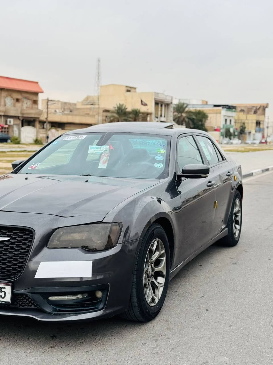 السلام عليكم كلايسلر اوباما 2018 وارد امريكي بيها 4 قطع صبغ وبيها فخذه مبدله رقم بصره حره بسمنه سياره Sفول واحد على واحد تو ويل سياره ما نقصها اي شي تخم تاير حداده مكينه كير كله بلكفاله مكان السياره البصره السعر 155 بيها مجال بصيط بيع فقط ***********
