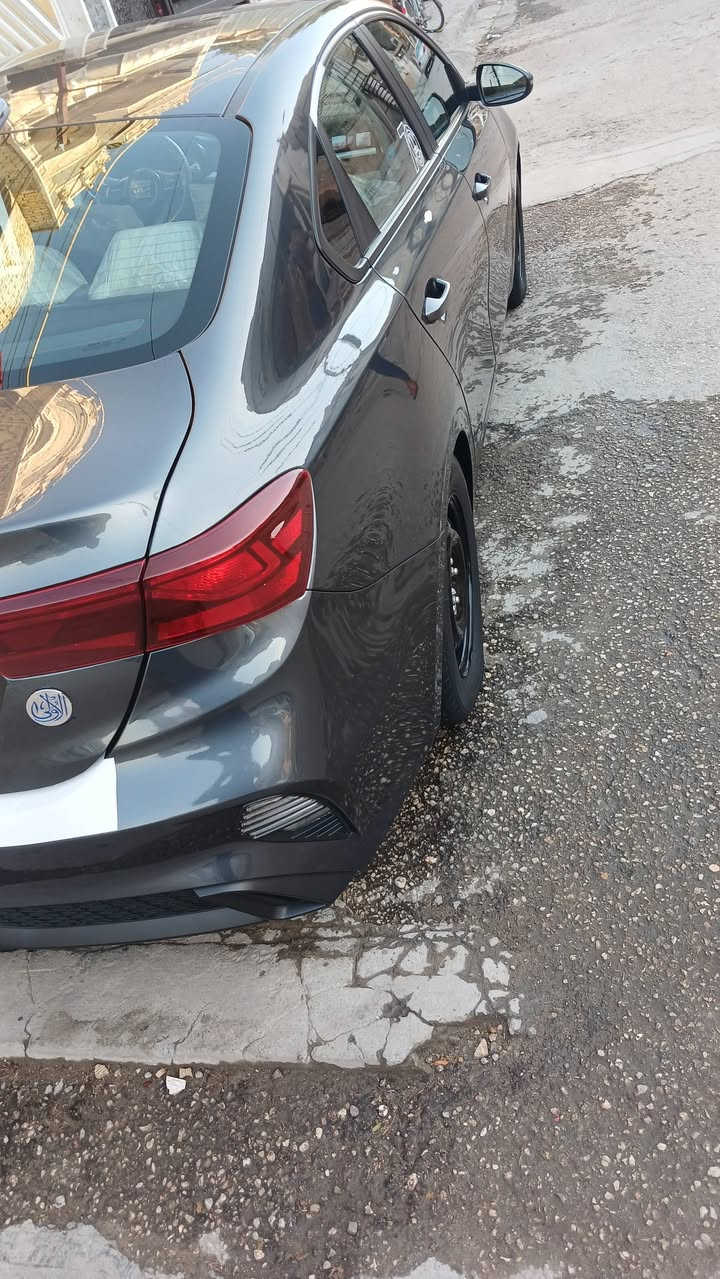 السلام عليكوم فورتي ٢٣ أمريكي  حادث جاملغ بنيد تبديل  رقم بغداد بسمي سيارة جاهزة   كير تبريد محرك  خير من الله. مواصفاته.   شاشة  كامرة  تحكمات  حساس خلفي.   اي بي اس مانع انزلاق.  تحديد مسار.   كروز سرعه.     حاكية.   بلوتوث محرك ٢٠٠ دوش.  السعر 145 بيهة مجال  رقم هاتف *********** مكاني بغداد الدورة
