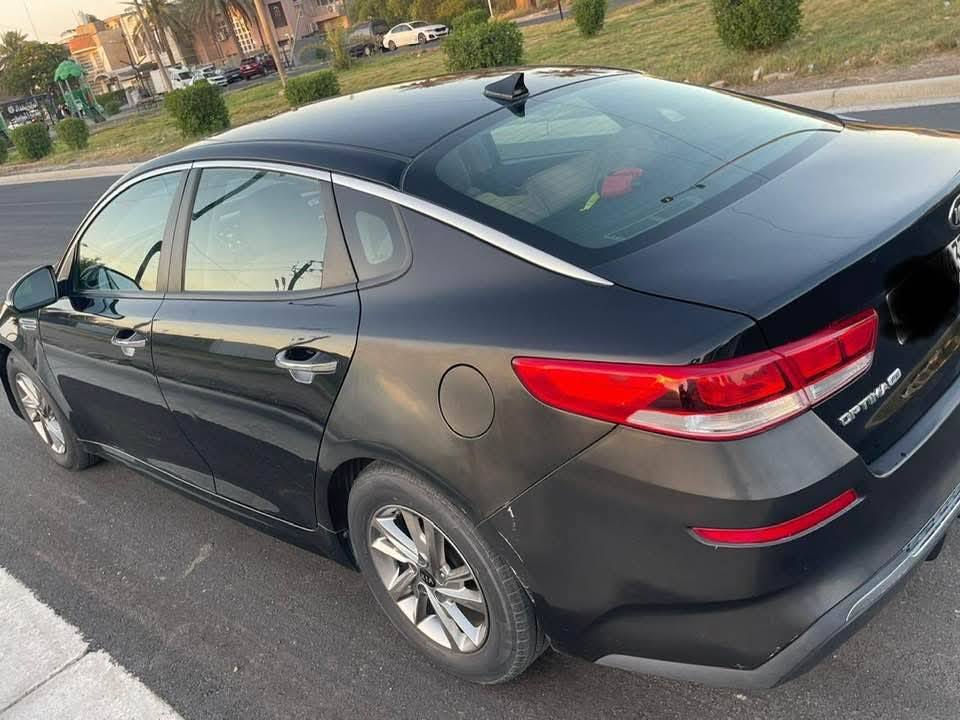 السلام عليكم …
للبيع فقط …
كيا اوبتيما 
وارد امريكي 
موديل 2019
ضرر جدا بسيط .. صور الحادث موجوده بالمنشور 
رقم اربيل  
ماشية 60 مايل 
مكينه 2400
*رادار امامي 
*توقف ذاتي  
*تحكمات ستيرن 
*نظام اي بي اس 
*شاشه كار بلي دعم واي فاي

صور الحادث مرفق 
السيارة نظيفة كلش  

مكاني : بغداد / شارع فلسطين

السعر  : 138 وبيها مجال بسيط

للاستفسار:
وتساب  ***********
