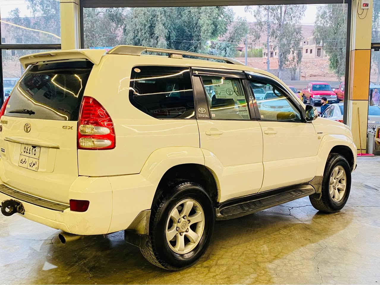 پرادۆ 2009  فول  بە س سلایت نیە بە شەرتی گێر مە کینە و تەبریدو  ھەموگیانی   بەشەرت سنەوی  نوێیە   سەیارەکە زۆرجوانە مالێ دۆستە  ھەموگیانی بەشەرت سبوخ  عا مە بە س  ھیکە  لی زۆرجوانە
4تایەی نوێیە  غازی ئیتالی  لە سە رە
سعری 119وەرەقە کمیک مجال
لەکۆ یە دادەنیشم 
***********
*********** كويسينجاك, أربيل
