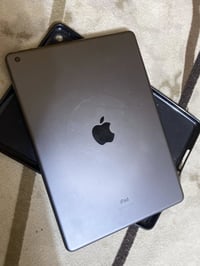 ايباد 9 • ٦٤ • نضيف