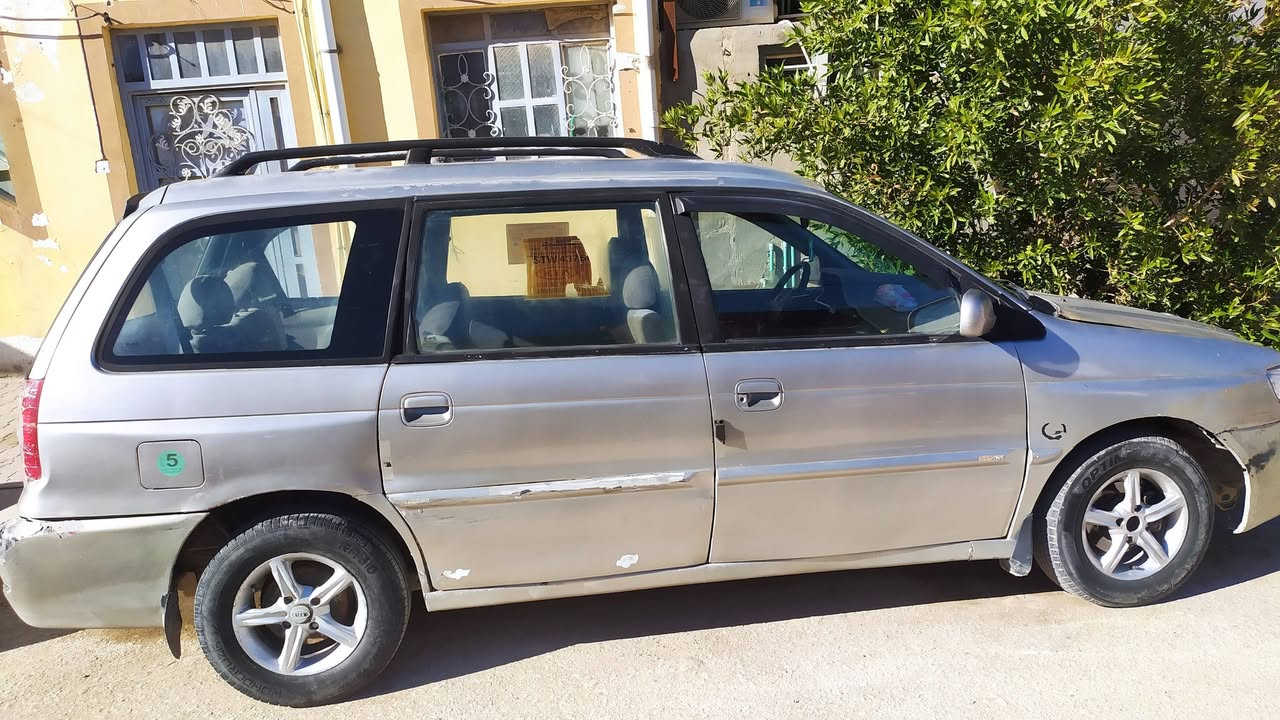 كيا كارنز
موديل2003 محورة محرك كرونة  حجم2000 مكفولة من كير ومحرك تخم تاير راعيهة بكربلاء گبل اداور سيارة نضيفة سبعة راكب عائلية للاستفسار اكثر اتصل على ***********
