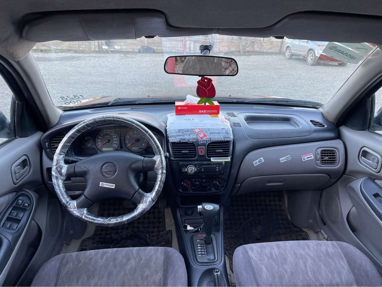 نیسان سەنی یابانی مۆدیل ٢٠٠١ گیر تۆماتیک بئ بۆیاخ چاوار جام کارەبای قفل مەرکەزی لەسەر دەقی شەریکە ماوەتەوە گیرو مەکینەی بەشەرت سەنەوی لە بەسەرچوندایە سعر ٧٢$  *********** بنجوين, السليمانية
