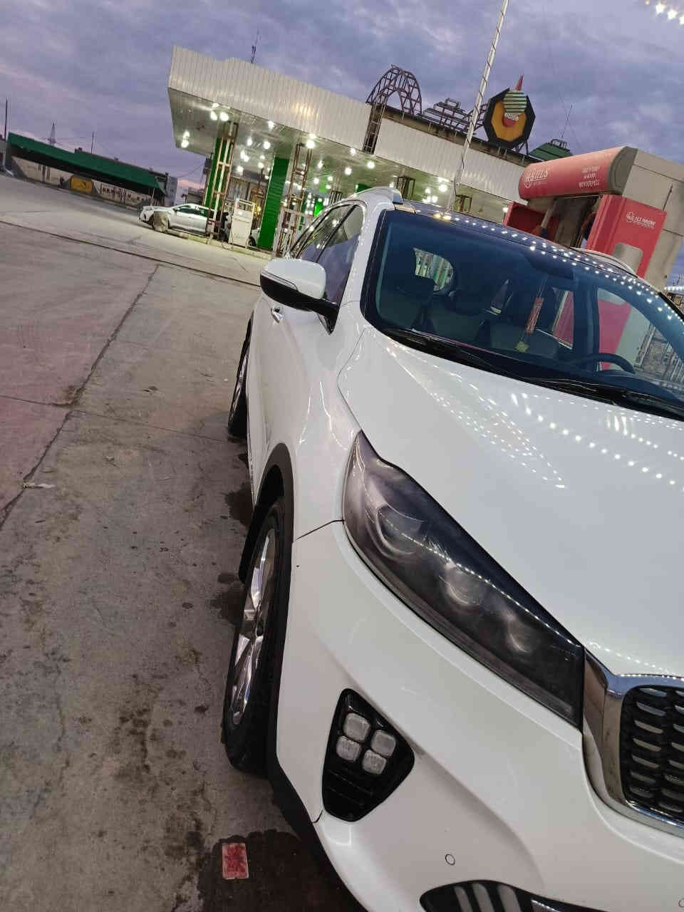 السلام عليكم اخوان
سورنتو خليج ٢٠١٩ شكل ٢٠٢٠ فول مواصفات بونوراما ٣ قطع تبريد كشافات حساسات محرك و كير كفاله عامه تبريد تدفئه ويه الاسويج ترايك وين ما يعجبك رقمها بغداد 

بيها بارد اربع اصابع جاملغ الخلفي من جهه السائق
السعر ٢٧٠
موقعها ناحيه الرشيد 

***********
