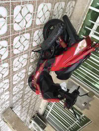 إسلام عليكم دراجه سكنز فحل نوزل خطين قبق نفخ مختمه كله وكامله فقط بيهه...