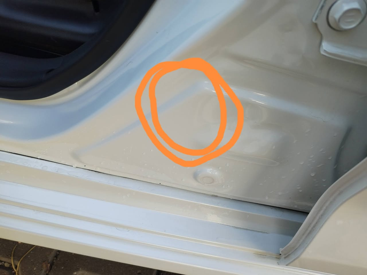 كورلا موديل ٢٤ شركه ساز سياره فول ١/1 ماشيه ٢١ بي ضمان شركه بدون صبغ بي باب جاملغ مبدل بلادي سياره ع وضع الشركه مواصفات بصمه سليت مراه شفط حساس امامي خلفي... بي ٣ اصابع بارد بعد مكفول... السعر 184 اخوان اقر المنشور وكلشي موجود ياسوك.. ***********.. مكان السياره كركوك.....
