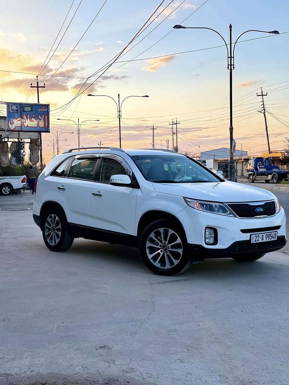 🚗 Kia Sorento 2015 للبيع

📍 الموقع: صلاح الدين – قضاء بلد
📅 الموديل: 2015
👥 عدد الركاب: 7 راكب
📏 الممشى: 220 ألف كم
🎨 اللون: أبيض
⚙️ المحرك: 6 سلندر قوي
❄️ التبريد: 3 قطع (أمامي + خلفي + وسط)
🛡️ مكفولة كفالة عامة ومكفولة من أي ضرر
📄 السيارة باسمي تحويل مباشر (تحويل مبار)
🔢 رقم أربيل الإنكليزي الجديد
✨ السيارة نظيفة جداً، قاعدة وحلوة وأحلى من الصور

💰 السعر: 22,000$ قابل للتفاوض للجادين
📞 التواصل: (***********) الاتصال او الاستفسار واتساب
