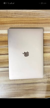 ماك بوك اير M1 • جديد • ٨ جيجا رام
