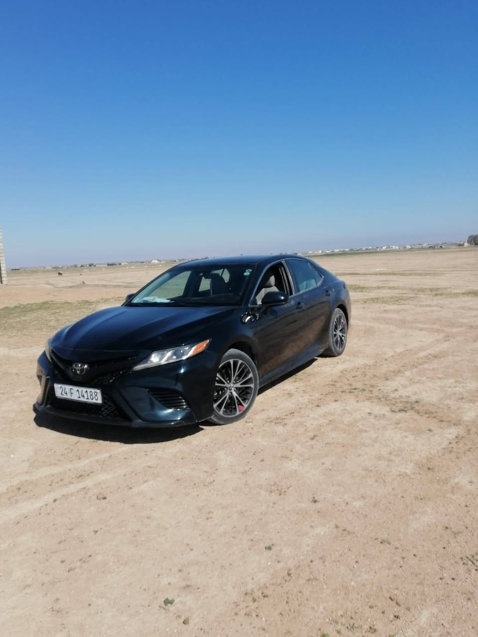 كامري ٢٠١٨ se بسمي مكفوله من الصبغ فقط بارد كما موضح بالصوره اللون سبع الوان المكان بيجي قريه البوطعمه ***********/***********
