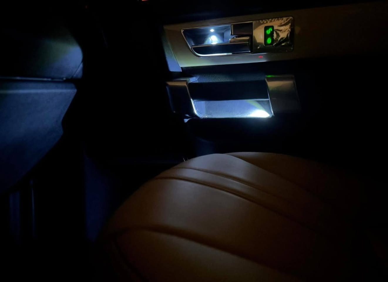 السلام عليكم
لاند روفر 2011 محرك lr4 5000بدون سوبر تنفس طبيعي رقم اربيل بأسمنه مكان السياره البصره سنويه وهزه جديده ٢٠٣٠ السياره خليجي جديده بمعنى الكلمه استخدام شخصي وعل ايد وحده سيرفس كامل بين فتره وفتره تبديل دهن سعر اللتر ١٨٠٠٠ بانزين محسن غيره ممفوله رغم محركه يتقبل العادي لكن مشامه غير المحسن مكفوله كفاله عامه عدا شبرين الجاملغ الخلفي جهة السائق السياره جديده لابعد الحدود
محط انظار بالداخل
وبالطريق الخارجي روعه
مواصفات
فتحه بانوراميه
كشن جلد كهرباء
7راكب
ثلاث خانات تبريد
ثلاجه وسطيه
جكات تصعد تنزل حسب الرغبه
وظعيات قياده طرق جبال منعطفات اراظي صعود ونزول
الملاحظات
قفال باب الصدر ميقفل بالسنتر لوك
والجام الخلفي ينزل بالكونترول بس ميصعد
وهذني مو فد اعطال لكن بسبب عدم التفرغ يشهد الله
السعر 155 مجال بسيط
مراوس او بيع حسب القناعه السياره صارله عندي اكثر من سنتين ونعمه من رب العالمين
اخوان الي تعجبه يشلع عيوني وبخدمته
والي متعجبه نشا الله يصعد احسن منه والله يرزق الجميع بحق هذا الشهر الفظيل
مكان السياره البصره
السعر ١٥٥$
مع فائق شكري وتقديري لكل اعظاء الكروب والادمن المحترمين
اي استفسار الخاص مفتوح وبالخدمه
تحياتي


**إذا كنت صاحب هذا الإعلان وتريد حذفه لأي سبب، رجاءا أرسل رسالة إلى الدعم الفني**