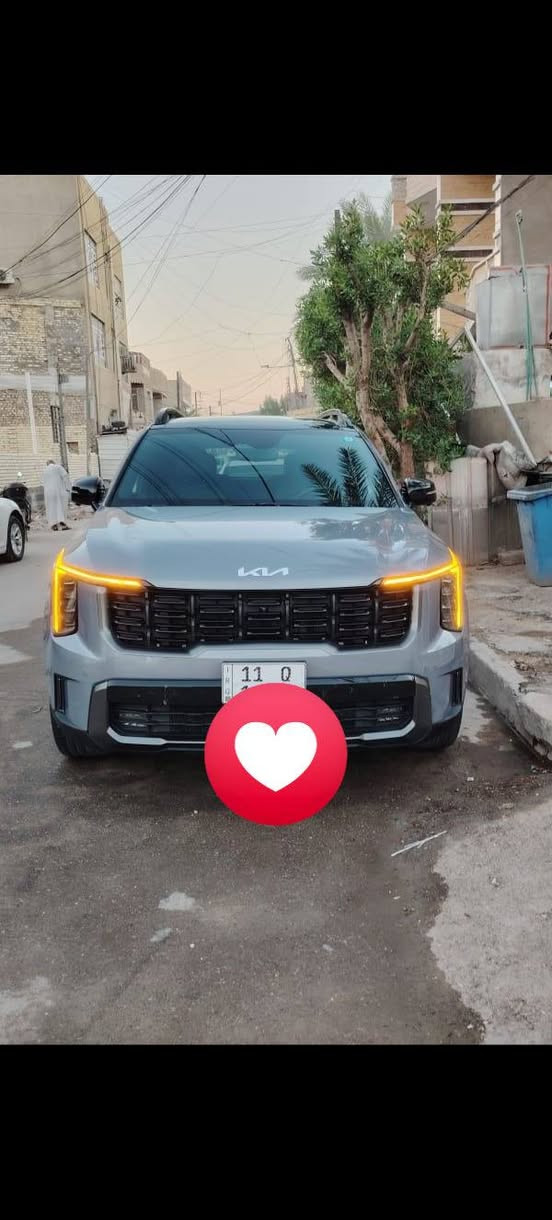 سورنتو 24 SX برستيج
1-فور ويل
2- بصمة تشغيل و أبواب 
3-سقف بانوراما
4- شاحن لاسلكي
5- انارة داخلية لد
6- كشنات جلد كهرباء وتدفئة تبريد
7- تدفئة مقود
8- تحديد مسار وسرعة 
9- اوتو هولد
10- رادار مع كامرلت 360 درجة
11- مقاعد VIP
12- خمس وضعيات قيادة
13- صندوق كهربائي
14- تشغيل عن بعد
15 - مكينة 2500 تيربو
السيارة وارد امريكي دخلت للعراق شهر 9 ماشية حاليا 12500 km وبعد هواي بيه مواصفات حادثها كما موضح بالصور بدون ايرباك
السعر 320 ألف وبيه مجال
***********
