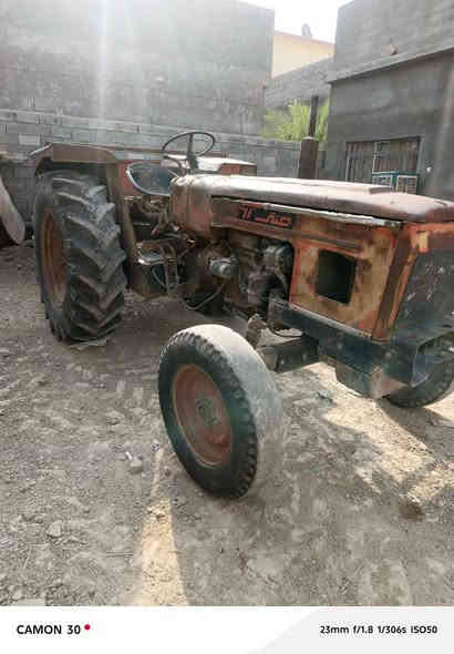 السلام عليكم ماكينه عنتر للبيع رقم وسنويه تحويل موجود مكان ديالى ***********
