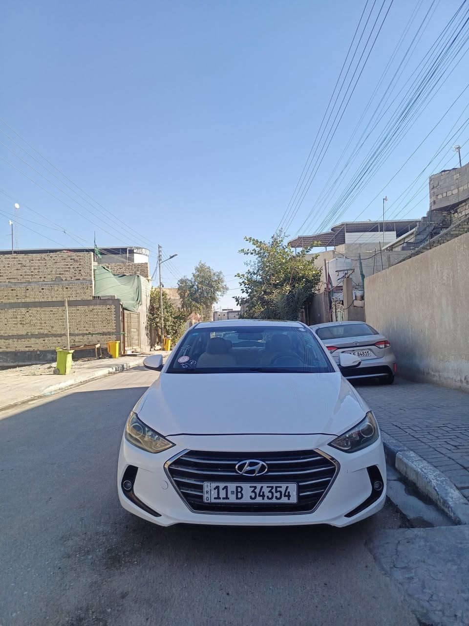 النترا 2017 خلجي للبيع فول مواصفات فتحه/تحكم ستيرن جهتين/اشاير بالمري/بكلايت لد/تبريد قطعتين/ بارد بالداير مدكر الخلفي جهة عكس السايق
صبغ لحد القبق مال البانزين بالمدكر الخلفي جهة السايق 
وبيها رصعات خفيفه  شرط الفحص كلشي موضح بالمنشور
باقي كفاله
 
سياره ماشيه 150الف كيلو 

فول مواصفات GLS 2017 معروفه 
5ويل كب حجم17  ملاحضه هذا الويل البيها مو وياها انطيك ويل كب البلادي 17حجمه 
محرك 2000دوش كير AT 
مكفولات من الفتح 
سعرها 149وبيها مجال
رقمها بغداد الجديد بأسمي 
السنويه لل27    البصرة حي المهندسين
***********
