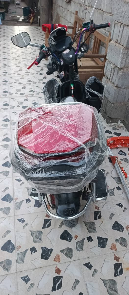 لماطور جبلي نضيف جدا للبيع بطاريات ١٠ونص وفوك تشغيل تحكم مسجل بصمه كله شغاله السعر 650العنوان النساف الاستفسار ع رقم ***********
