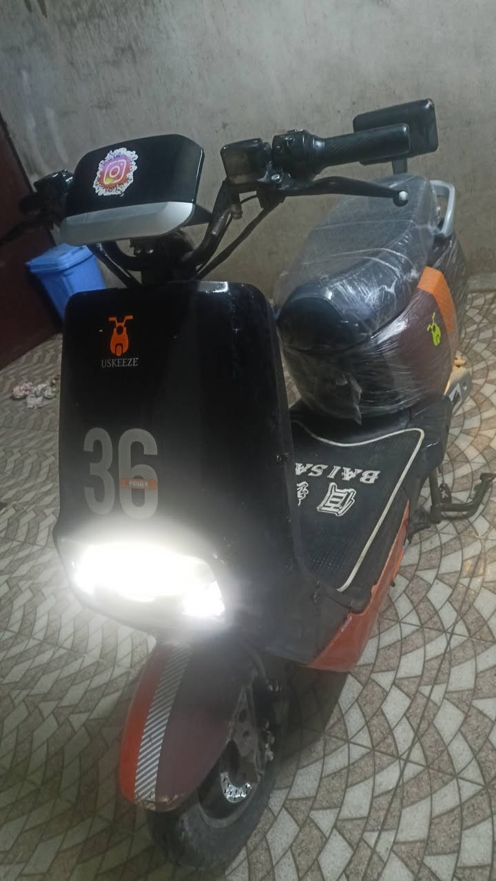 ماطور شحن مكسور الدرع ومصلح باتريات وضع شركة كلو شغال والفيديو موجود السعر 500 وبي مجال للطيبين
للستفسار ***********
