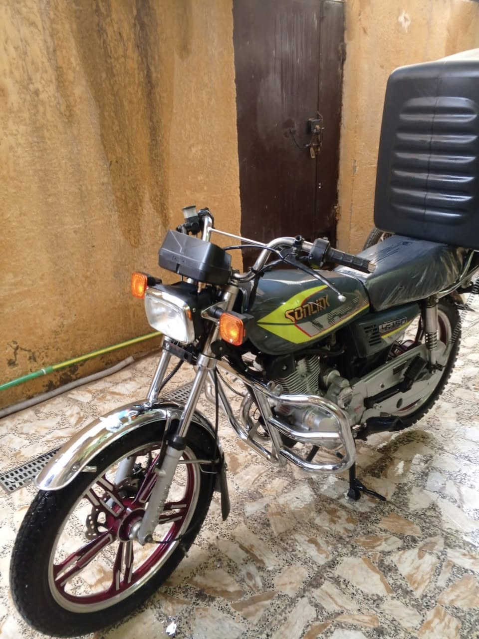 ‏السلام عليكم ورحمة الله وبركاته شباب درجة البيع سونك موديل 2025 درجة  خير من الله بعدهي جديدة حلو تجي تشوف احله من الصور سعر 700بيه مجال حك الجيه ***********
