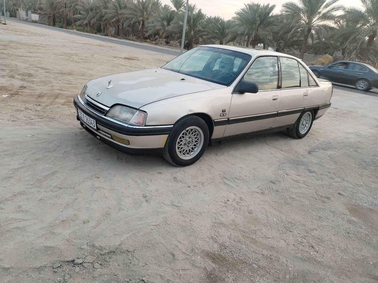 اوبل اوميكا موديل 92 مكينه 20 سيارة مواصفات سيدي فتحه كهربائية وجام السايق والسدر كهربائي السيارة ابلادي ما معمره بأسمي رقم بغداد نكليزي جديد سنويه لل 2030  لسيارة ب 34 ورقة للبيع الشراي يتصل ***********

