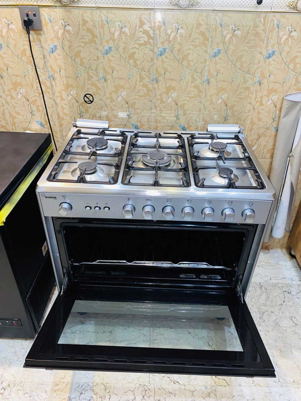 غراض نضيف جدا لبيع بغداد البلديات ***********
