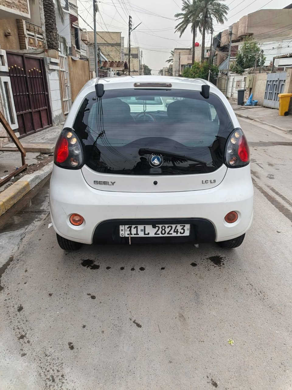 ## 🚗 **للبيع: جيلي باندا 2013** 🚗
* **الموديل:** 2013

 * السيارة مكفولة كفالة عامة (كير، محرك، شاصي) ما عدا **الجاملغ الأيمن** مبدل نفس لون 

صدر سياره بحاله زينه نقصها مشط ستيرن 

 * **التبريد:** شغال 

 * **الداخل السياره بحاله ممتازه 

 *هزة جديدة / رقم بغداد  / تحويل ثاني يوم).

### 📞 **للاستفسار

 * **رقم الهاتف:************

 * **المكان:** [ بغداد -الغزاليه ]

 * **السعر:**[48] (قابل للتفاوض البسيط)
مكلف بالنشر فقط اتصال واتس اب
