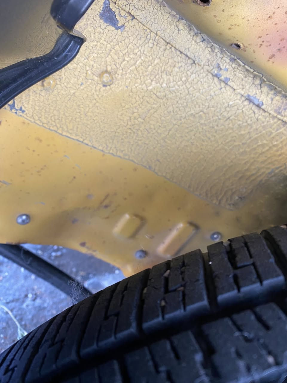 سلام عليكم سايبه البيع مديل12 سياره قطره صبغ ما بيه بس هلالات معمريهن تخم تاير خط ابيض جديد مكينه جديده لا تنقيص ولا تبخير تبريد ثلج توشمه جديده كهربائيات كله شغاله رقم انكليزي شواصي جديد مال شركه ما ملعوبات بيهن ترايد يخبل المكان بغداد فلكت حي نصر السعر 33وبيه مجال بصيط  وما بيع اله عقد مروري حبيبي***********
