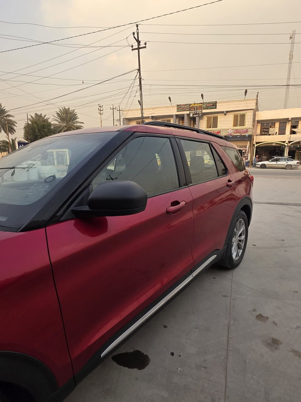 السلام عليكم
فورد اكس بلاور 
موديل 2020 فول موصفات 
7 ركاب 
في اي بي 
حادثها بنيد طخه خفيفه 
محرك 2300 تيربو 
رقم بغداد باسمي 
***********
