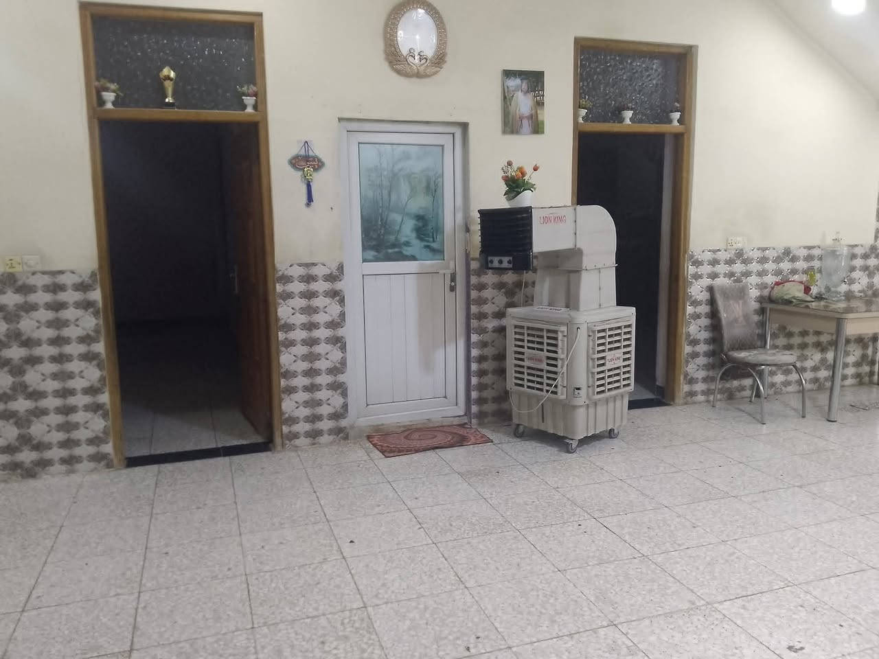 السلام عليكم دار للبيع مساحة 200 متر سكينة زراعي مقاطعة 9,2 بيت جاهز سعر 145 استفسار ***********
