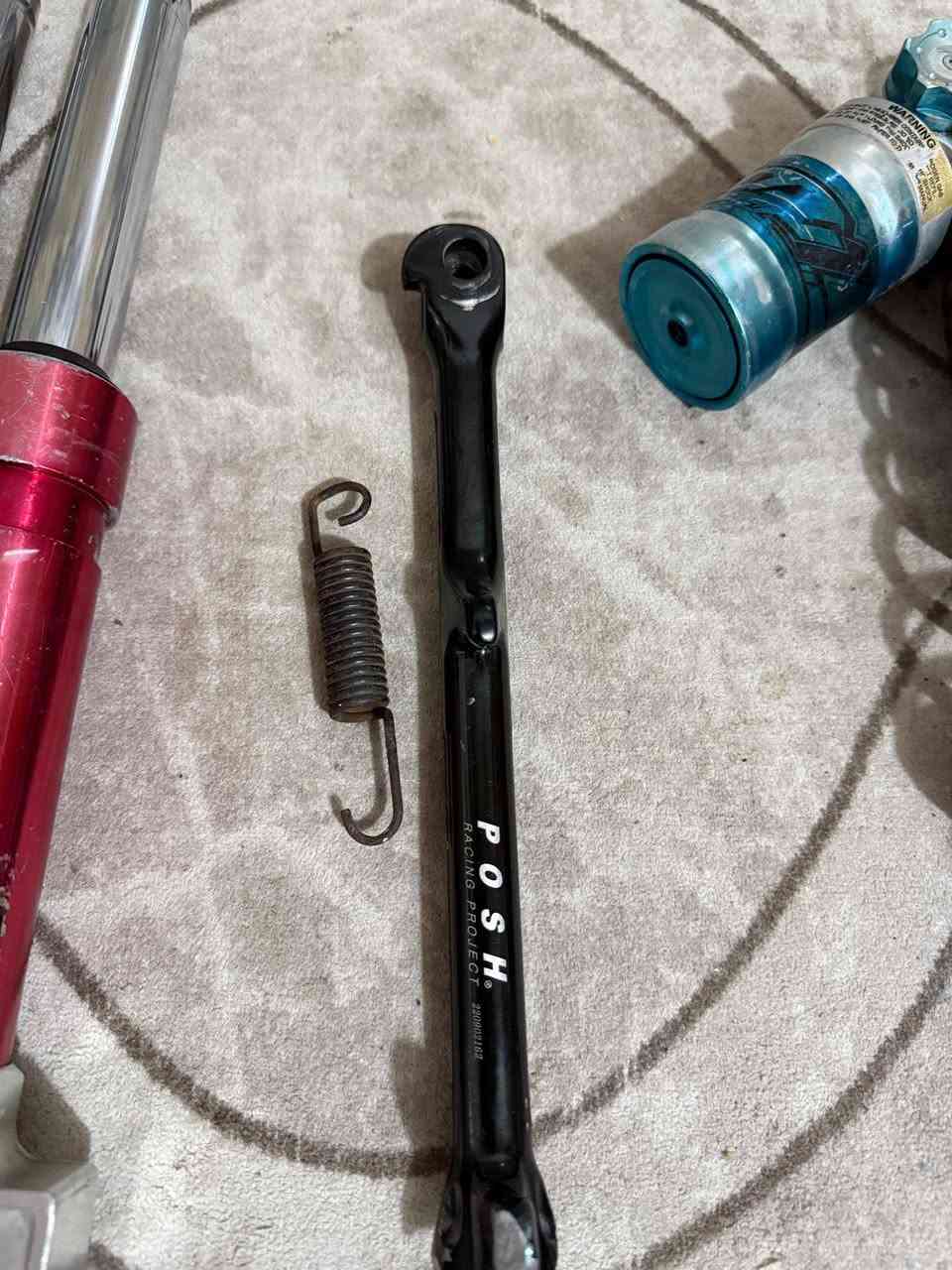 للبيع سكنس عام توصيل موجود***********
