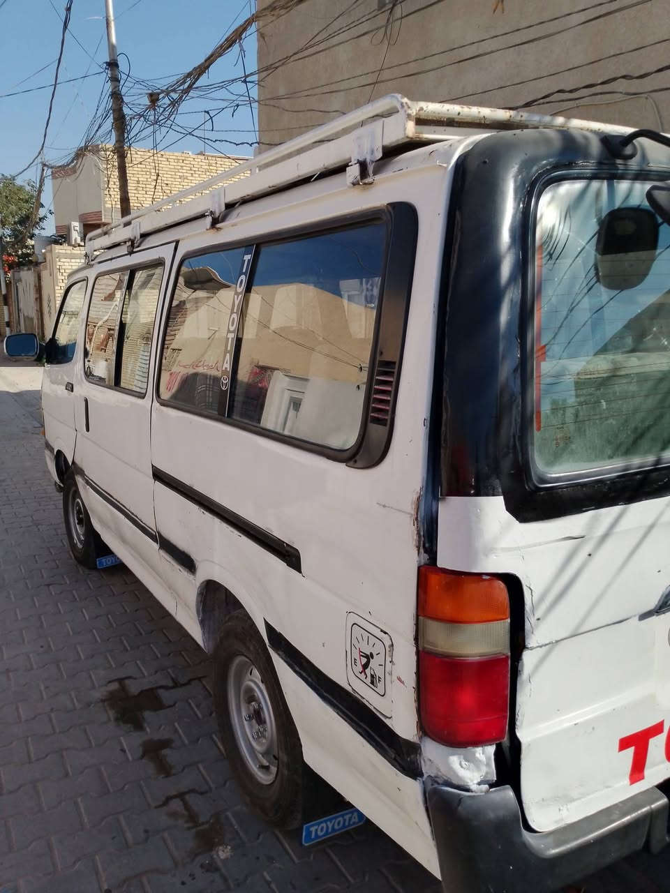 السلام عليكم تويوتا هايس للبيع موديل 1990 فإن مكينه وكير ونجي اوتوتماتيك مكفولات ماواصل راعيه السعر 28 وبيه مجال مكان نجف للاتصال ***********
