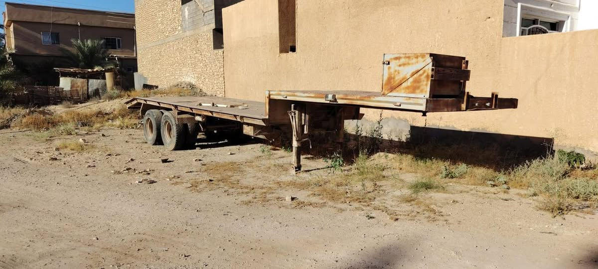 السلام عليكم ورحمة الله وبركاته 
لبيع عربانه لودر دنكيرين جاهز لعمل 
طول ٩ ول عرض ٢٨٠ مكان الانبار قضاء راوه 
استفسار اتصل على رقم *********** 
سعر ٧٠ $ وبي مجال
