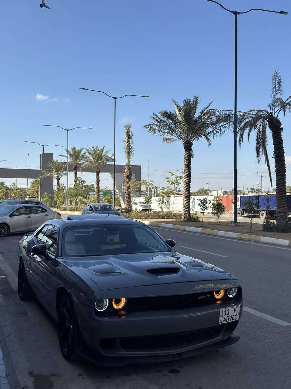 السلام عليكم � للبيع جالنجر SXT لو مميز – سمنتي
📅 موديل: 2019

📌 المواصفات:
▪️ محرك: 6 سلندر
▪️ فتحة سقف
▪️ شاشة صغيرة
▪️ هيتر مراي
▪️ تعتيم مراي

📌 الممشى: 107 ألف كم (قابل للزيادة)

📌 الحوادث (للأمانة):
▪️ حادث جاملغ أمامي 2 بأمريكا
▪️ حادث جاملغ خلفي بالعراق (عكس السايق)
▪️ الإيرباك: دركه
📸 الحوادث موجودة بالصور

📌 الصيانة:
✅ قبل شهر مسويلها إدامة للصدر الأمامي والخلفي

💰 السعر: 185$
📍 الموقع: بغداد – الدورة
📞 للتواصل: ***********

البيع على وضعها الحالي – الجادين فقط رجاءً
