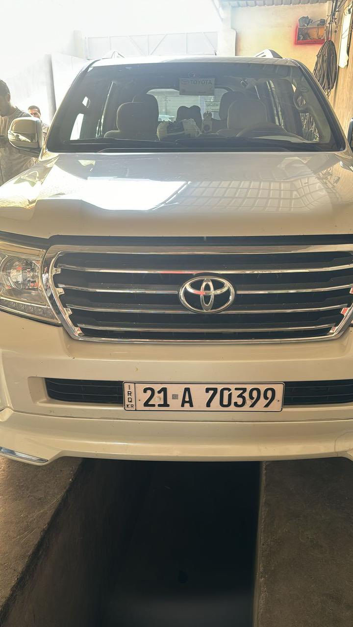 السلام عليكم 
لاندكروز بريم موديل 2010 محدثة 2014  
مكفولة من كلشي عدا كم ملاحظة موضحة بالسونار 
محرك 6 سلندر 
كير ومكينة بالشرط 
بدون تبديل فقط الدعاميات مبدلة اثر التحديث 
سيارة نضيفة 
رقم سليمانية باسمي تحويل ثاني يوم 
سنوية لغاية 2028
السعر 310 وبيهة مجال 

العنوان ديالى/جلولاء 
***********
