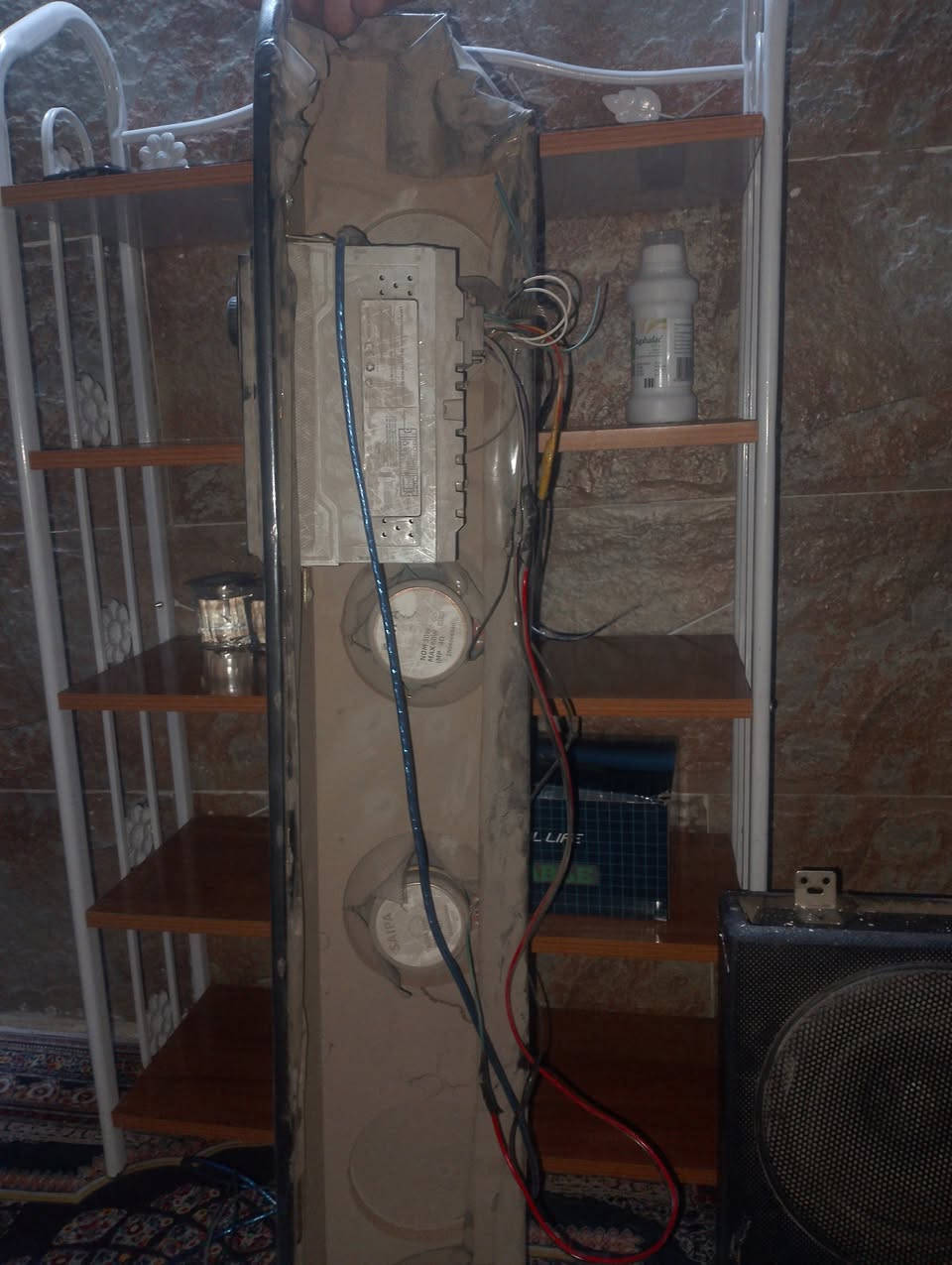 السلام عليكم ورحمه الله وبركاته شباب سستم ومسجل هوة وغراضه بس جيب وشد كلشي شغال مكاني بغداد حي اور هاذه رقمي واني خادم ***********
