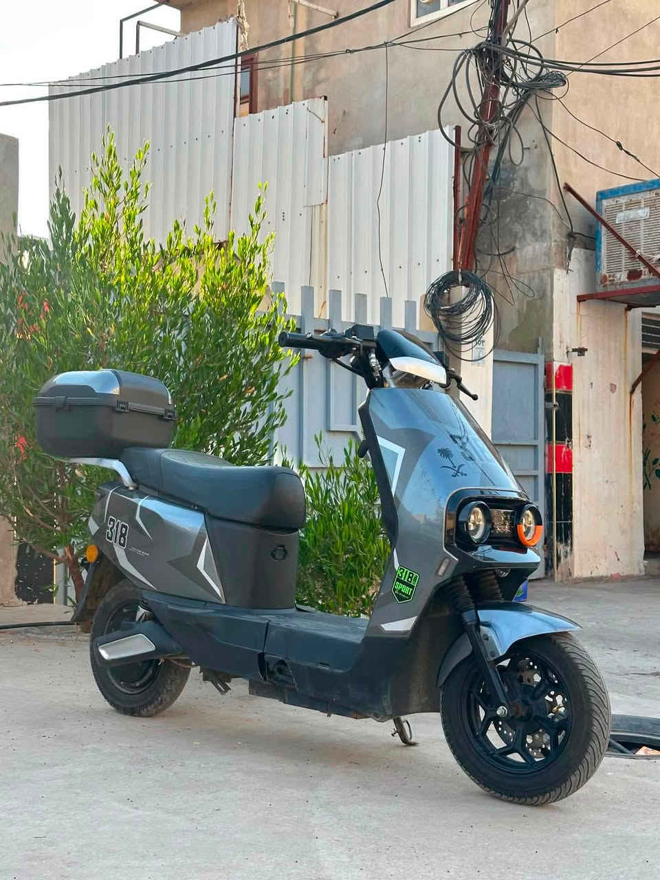 السلام عليكم بيع مستعجل
ماطور شحن 318 

بطاريات 🔋 6 شرط  جداد 

4 نمر 

سرعه حقيقي فوك ال 70 

*********** بي وتساب
