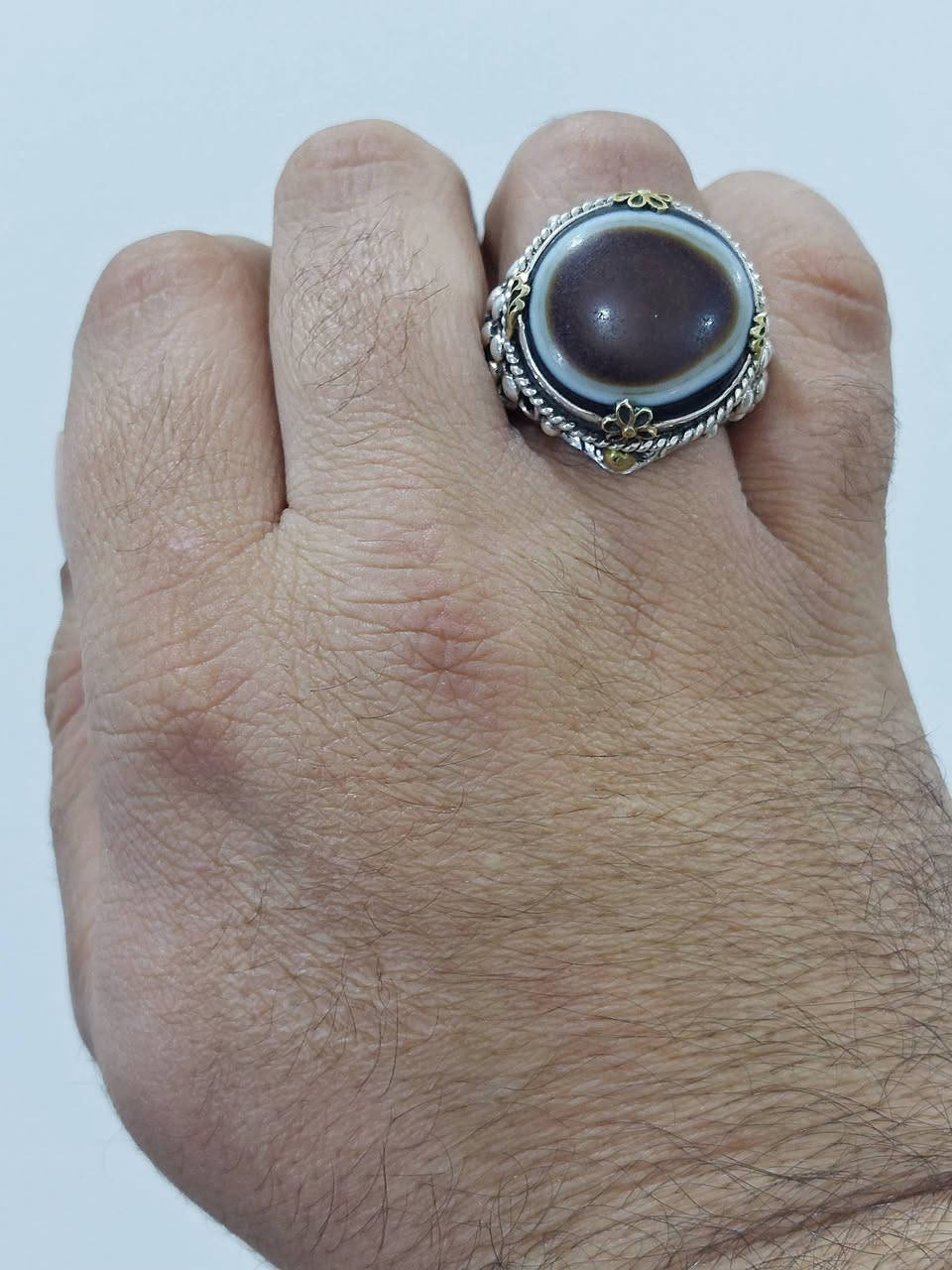 جزعة بقرية قدييييمة صياغة يدوية ثقيلة بغداد ***********
