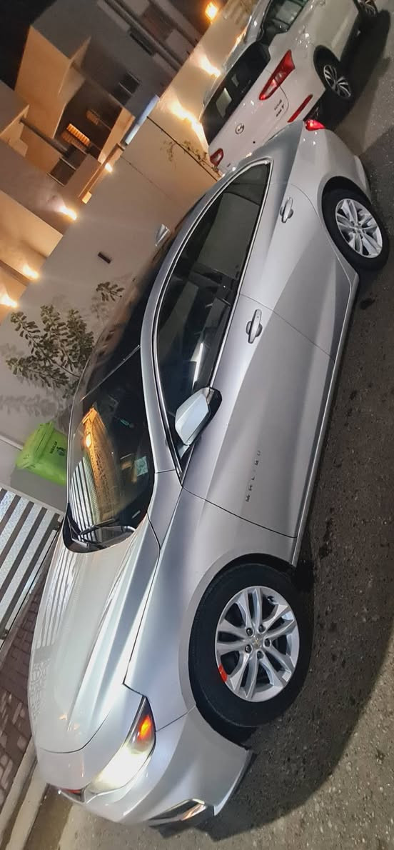 السلام عليكم
للبيع ماليبو 2018 LT ماشية 150 الف كم 
حادثها ربع بنيد بدون ايرباك 
جاهزة للاستخدام ما بيها اي نقوصات مسوي الها ادامه كااااملة بحيث الي ياخذها يدعيلي 
مبدل كل القطع أصلية الله شاهد 
دبلات امامي خلفي اصلي
براد دهن اصلي
براد كير اصلي
تيربو اصلي
اذان محرك اصلي
راديتر جديد اصلي 
ماء راديتر 
دهن مبدل جديد ماشي عليه الف كم
دهن كير اصلي
مسوي الها تجديد سنويه قبل شهرين ومدفوعه كل الغرامات 
ملاحظه / اني اول مالك من دخلت للعراق 
للتواصل اخوكم محمد الحمداني 
***********
موقع السيارة بغداد / مجمع نجمة بغداد السكني
السعر تواصل واتساب واني خادم
