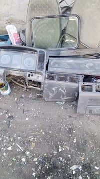 قطع غيار سيارات • للبيع