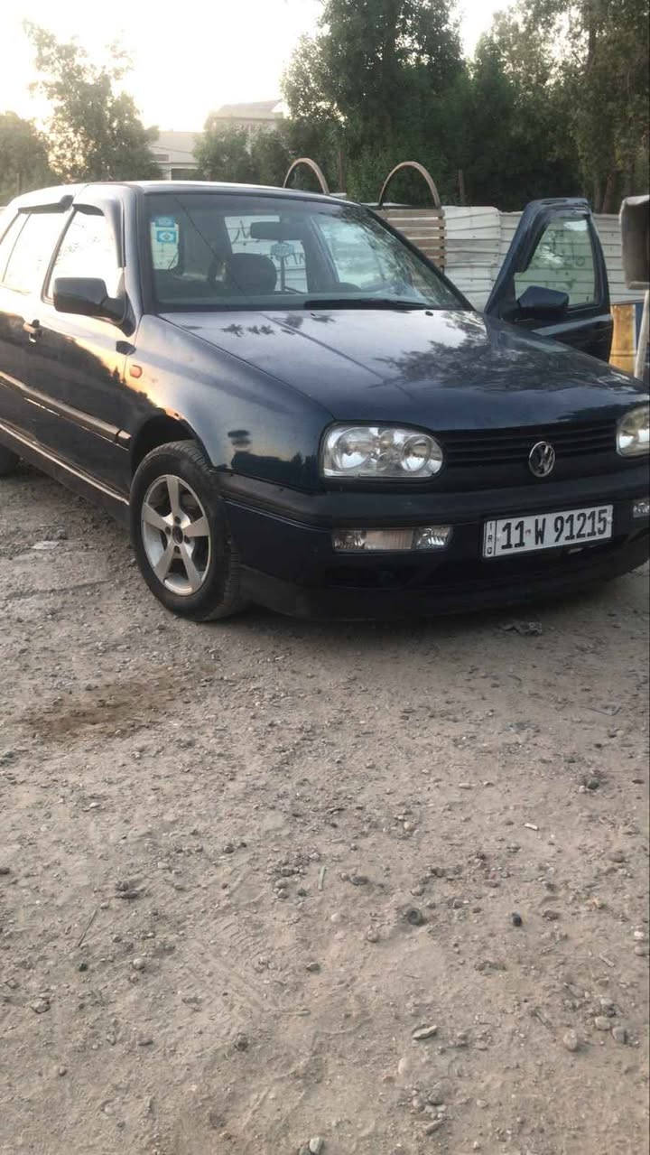 كولف موديل 1993mk3
2 مكينة 2000 قبق ابيض كير جيد اوتو
السياره صفاحها موس ومرتبه
منضومة التبريد جديدة
قوايش جديدة
جوينات جديد
واتر بم جديد........ عبوه كامله جديده
مسجل جديد
حداديه 80 
***********
السعر46 وبيها مجال 
عنواني بغدادالبياع
تجي تكلبها وتشوفها وتدلل بغداد, العراق

