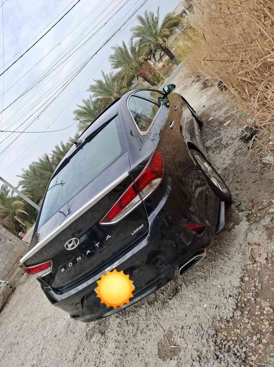 السلام عليكم للبيع او المراوس سوناتا لمتد موديل ١٨ فول  ماشيه ٨٥ ميل ضررها موضح بالصور جاملغ امامي بدون ارباك رقم بابل بأسمي *********** &***********
