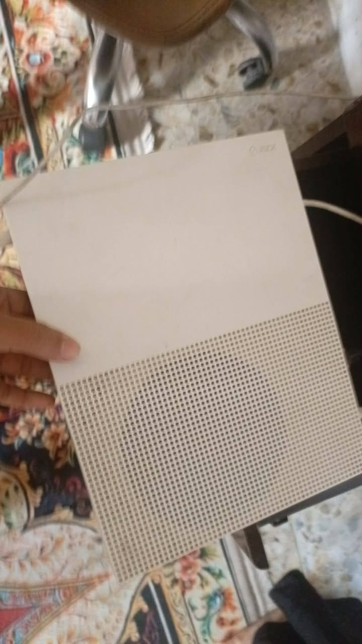 وان اكس 512 نضافه 100%
بغداد مدينة صدر كسره وعطش *********** 
ب 150 قفل جوستك واحد
