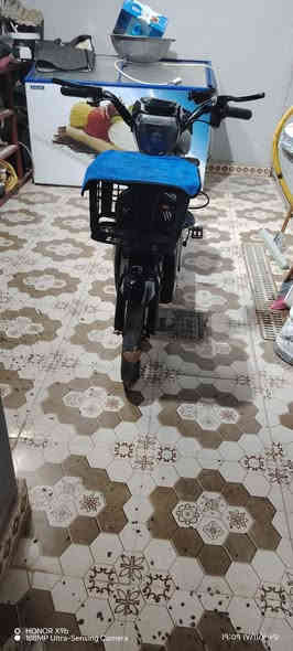 سلام عليكم دراجه شحن لبيع جديده ستعمال اقل شهر اربع باتريات 3سرع
مكاني نجف شارع المطار القديم 
***********
325وبيها مجال حك الجيه
